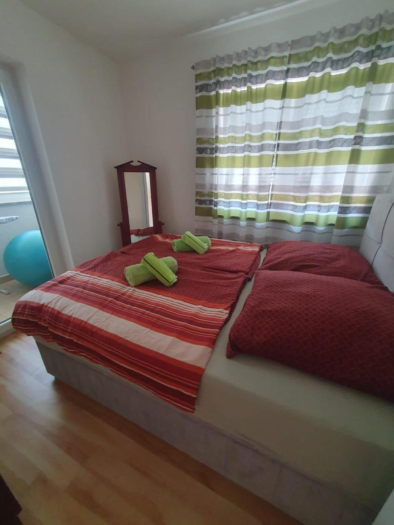 شقة Apartman Jaca ليفنو المظهر الخارجي الصورة
